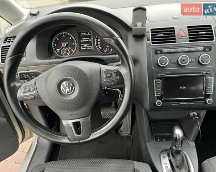 Серый Фольксваген Туран, объемом двигателя 1.6 л и пробегом 280 тыс. км за 10950 $, фото 9 на Automoto.ua