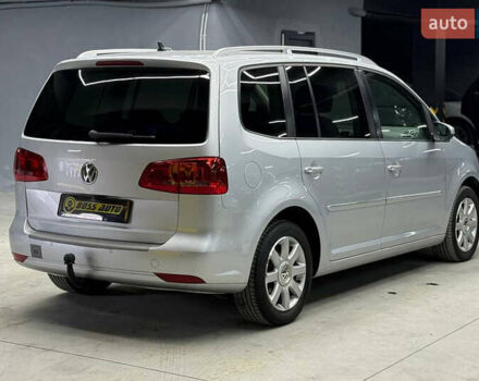 Серый Фольксваген Туран, объемом двигателя 0 л и пробегом 241 тыс. км за 12300 $, фото 5 на Automoto.ua