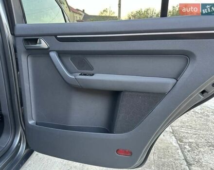 Сірий Фольксваген Туран, об'ємом двигуна 1.6 л та пробігом 232 тис. км за 11490 $, фото 41 на Automoto.ua