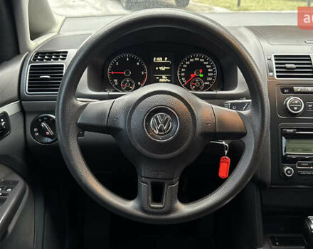 Сірий Фольксваген Туран, об'ємом двигуна 1.97 л та пробігом 200 тис. км за 11950 $, фото 42 на Automoto.ua