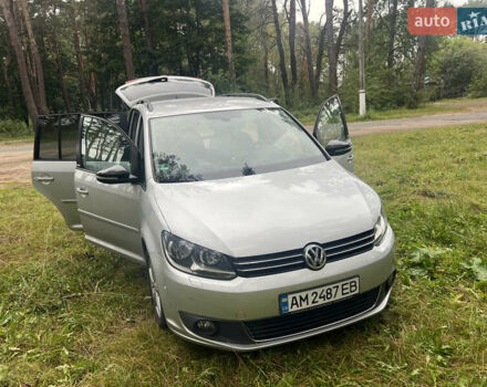 Серый Фольксваген Туран, объемом двигателя 1.98 л и пробегом 260 тыс. км за 11400 $, фото 3 на Automoto.ua