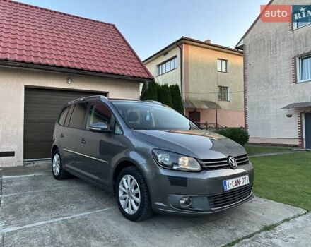 Сірий Фольксваген Туран, об'ємом двигуна 1.6 л та пробігом 232 тис. км за 11490 $, фото 4 на Automoto.ua