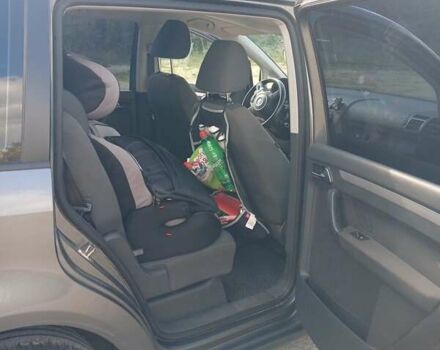 Серый Фольксваген Туран, объемом двигателя 1.6 л и пробегом 248 тыс. км за 10700 $, фото 3 на Automoto.ua