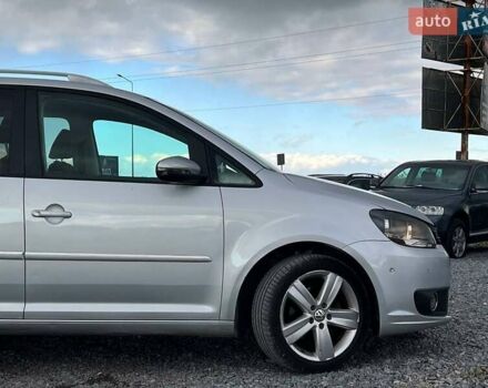 Сірий Фольксваген Туран, об'ємом двигуна 1.6 л та пробігом 269 тис. км за 10990 $, фото 10 на Automoto.ua