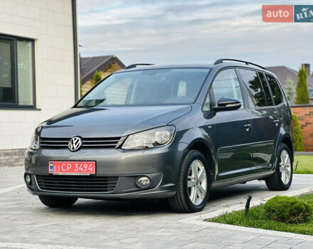 Серый Фольксваген Туран, объемом двигателя 1.6 л и пробегом 232 тыс. км за 11250 $, фото 5 на Automoto.ua
