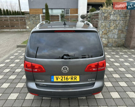 Сірий Фольксваген Туран, об'ємом двигуна 2 л та пробігом 224 тис. км за 12199 $, фото 64 на Automoto.ua