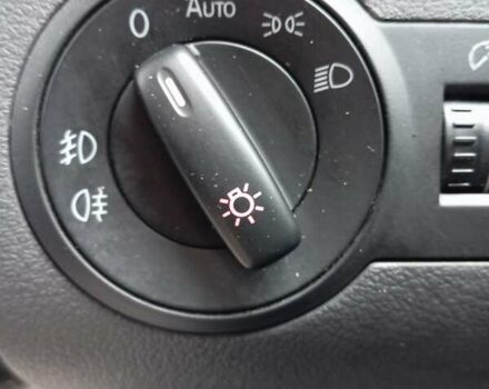 Серый Фольксваген Туран, объемом двигателя 1.39 л и пробегом 169 тыс. км за 11200 $, фото 12 на Automoto.ua