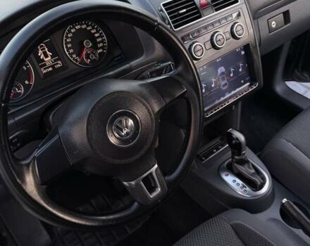 Серый Фольксваген Туран, объемом двигателя 1.97 л и пробегом 208 тыс. км за 11500 $, фото 5 на Automoto.ua