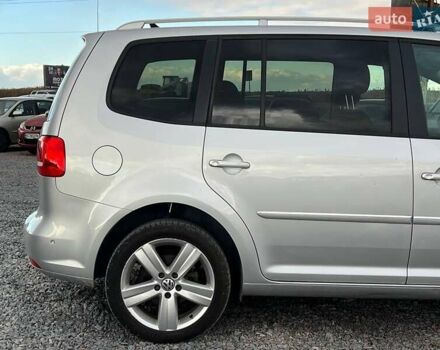 Сірий Фольксваген Туран, об'ємом двигуна 1.6 л та пробігом 269 тис. км за 10990 $, фото 8 на Automoto.ua