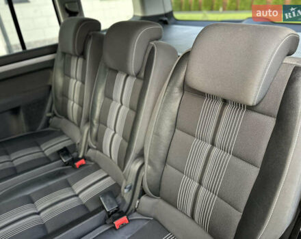 Серый Фольксваген Туран, объемом двигателя 1.6 л и пробегом 232 тыс. км за 11250 $, фото 55 на Automoto.ua