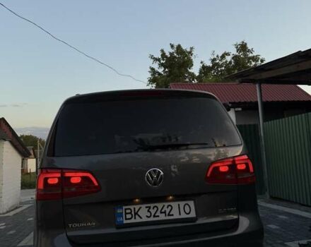 Серый Фольксваген Туран, объемом двигателя 1.97 л и пробегом 208 тыс. км за 11500 $, фото 8 на Automoto.ua