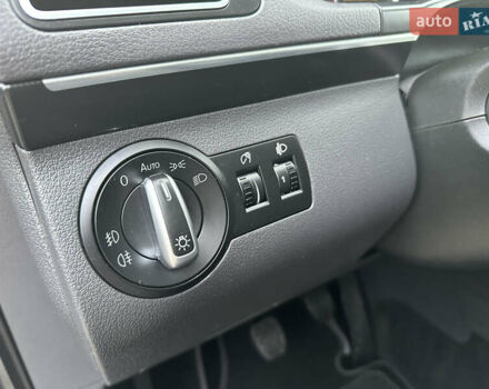 Сірий Фольксваген Туран, об'ємом двигуна 2 л та пробігом 224 тис. км за 12199 $, фото 92 на Automoto.ua