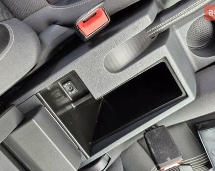 Серый Фольксваген Туран, объемом двигателя 1.6 л и пробегом 256 тыс. км за 8900 $, фото 45 на Automoto.ua