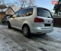 Сірий Фольксваген Туран, об'ємом двигуна 1.6 л та пробігом 300 тис. км за 9600 $, фото 1 на Automoto.ua