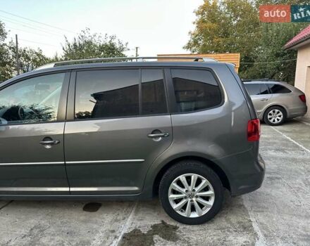 Сірий Фольксваген Туран, об'ємом двигуна 1.6 л та пробігом 232 тис. км за 11490 $, фото 26 на Automoto.ua