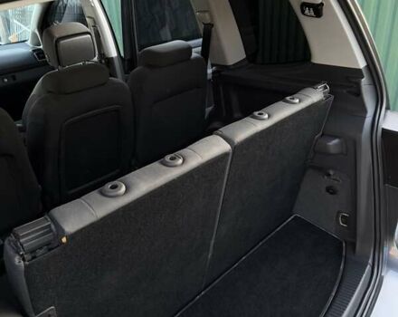 Серый Фольксваген Туран, объемом двигателя 1.97 л и пробегом 208 тыс. км за 11500 $, фото 11 на Automoto.ua