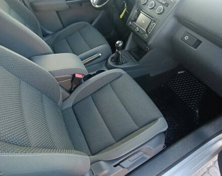 Сірий Фольксваген Туран, об'ємом двигуна 1.6 л та пробігом 271 тис. км за 9750 $, фото 27 на Automoto.ua