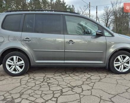 Серый Фольксваген Туран, объемом двигателя 1.6 л и пробегом 256 тыс. км за 8900 $, фото 18 на Automoto.ua