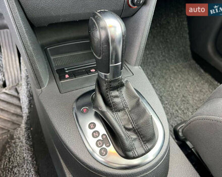 Сірий Фольксваген Туран, об'ємом двигуна 1.6 л та пробігом 269 тис. км за 10990 $, фото 32 на Automoto.ua