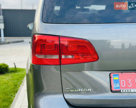 Серый Фольксваген Туран, объемом двигателя 1.6 л и пробегом 232 тыс. км за 11250 $, фото 25 на Automoto.ua