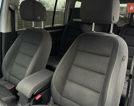 Сірий Фольксваген Туран, об'ємом двигуна 1.97 л та пробігом 200 тис. км за 11950 $, фото 39 на Automoto.ua