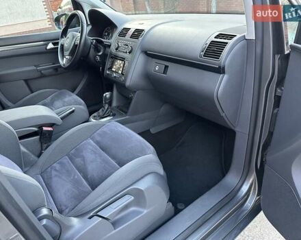 Сірий Фольксваген Туран, об'ємом двигуна 1.6 л та пробігом 232 тис. км за 11490 $, фото 29 на Automoto.ua