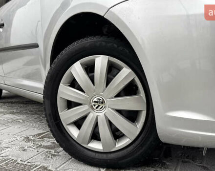 Сірий Фольксваген Туран, об'ємом двигуна 1.97 л та пробігом 200 тис. км за 11950 $, фото 5 на Automoto.ua