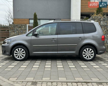 Сірий Фольксваген Туран, об'ємом двигуна 2 л та пробігом 224 тис. км за 12199 $, фото 2 на Automoto.ua