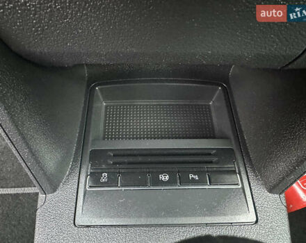 Сірий Фольксваген Туран, об'ємом двигуна 2 л та пробігом 224 тис. км за 12199 $, фото 98 на Automoto.ua