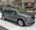 Сірий Фольксваген Туран, об'ємом двигуна 1.39 л та пробігом 129 тис. км за 11900 $, фото 1 на Automoto.ua