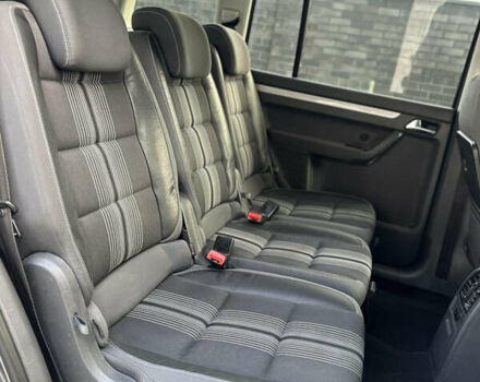 Серый Фольксваген Туран, объемом двигателя 1.6 л и пробегом 232 тыс. км за 11250 $, фото 59 на Automoto.ua