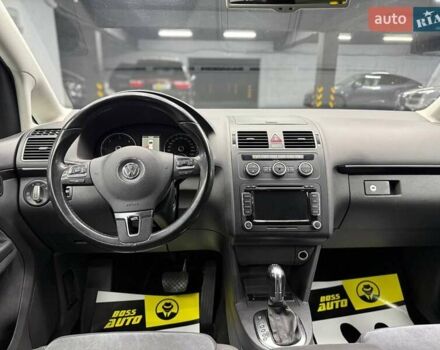 Серый Фольксваген Туран, объемом двигателя 0 л и пробегом 241 тыс. км за 12300 $, фото 11 на Automoto.ua