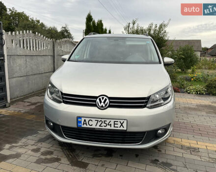 Серый Фольксваген Туран, объемом двигателя 1.6 л и пробегом 280 тыс. км за 10950 $, фото 1 на Automoto.ua