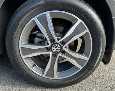 Сірий Фольксваген Туран, об'ємом двигуна 1.97 л та пробігом 52 тис. км за 16500 $, фото 10 на Automoto.ua