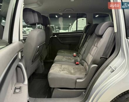 Серый Фольксваген Туран, объемом двигателя 0 л и пробегом 241 тыс. км за 12300 $, фото 15 на Automoto.ua