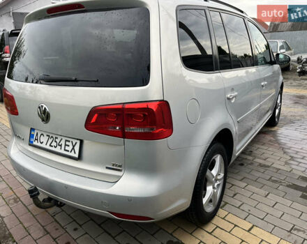 Серый Фольксваген Туран, объемом двигателя 1.6 л и пробегом 280 тыс. км за 10950 $, фото 5 на Automoto.ua