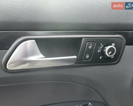 Сірий Фольксваген Туран, об'ємом двигуна 2 л та пробігом 224 тис. км за 12199 $, фото 88 на Automoto.ua