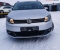 Серый Фольксваген Туран, объемом двигателя 1.6 л и пробегом 200 тыс. км за 13000 $, фото 1 на Automoto.ua