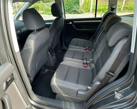 Сірий Фольксваген Туран, об'ємом двигуна 1.97 л та пробігом 52 тис. км за 16500 $, фото 7 на Automoto.ua