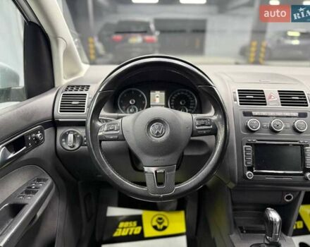 Серый Фольксваген Туран, объемом двигателя 0 л и пробегом 241 тыс. км за 12300 $, фото 10 на Automoto.ua