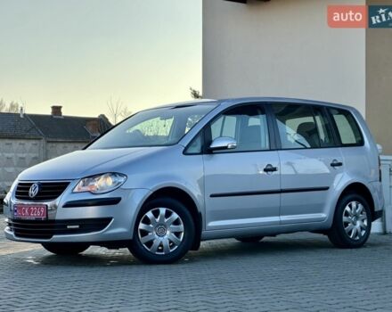 Серый Фольксваген Туран, объемом двигателя 0 л и пробегом 96 тыс. км за 4000 $, фото 2 на Automoto.ua