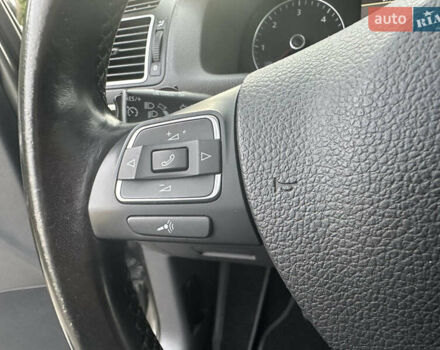 Сірий Фольксваген Туран, об'ємом двигуна 2 л та пробігом 224 тис. км за 12199 $, фото 95 на Automoto.ua