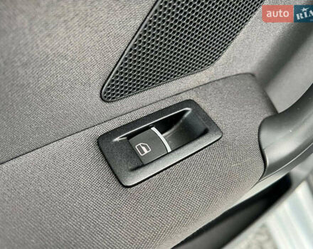 Сірий Фольксваген Туран, об'ємом двигуна 1.6 л та пробігом 269 тис. км за 10990 $, фото 37 на Automoto.ua