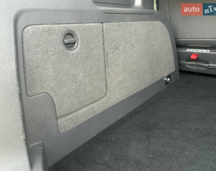 Сірий Фольксваген Туран, об'ємом двигуна 2 л та пробігом 224 тис. км за 12199 $, фото 136 на Automoto.ua