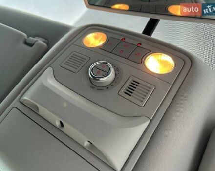 Сірий Фольксваген Туран, об'ємом двигуна 1.6 л та пробігом 269 тис. км за 10990 $, фото 34 на Automoto.ua