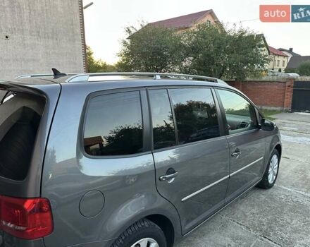 Сірий Фольксваген Туран, об'ємом двигуна 1.6 л та пробігом 232 тис. км за 11490 $, фото 55 на Automoto.ua