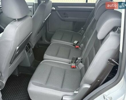 Сірий Фольксваген Туран, об'ємом двигуна 1.97 л та пробігом 319 тис. км за 10300 $, фото 11 на Automoto.ua