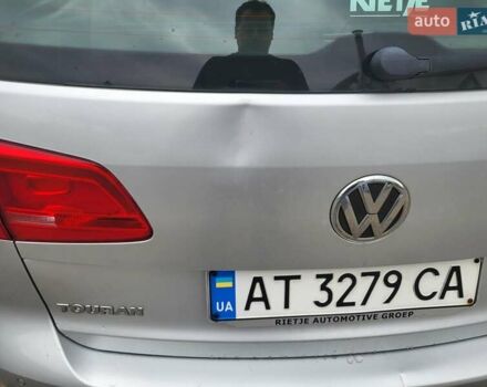 Серый Фольксваген Туран, объемом двигателя 1.6 л и пробегом 367 тыс. км за 10454 $, фото 6 на Automoto.ua