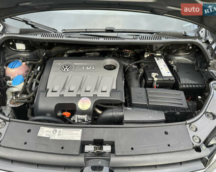 Сірий Фольксваген Туран, об'ємом двигуна 2 л та пробігом 224 тис. км за 12199 $, фото 139 на Automoto.ua