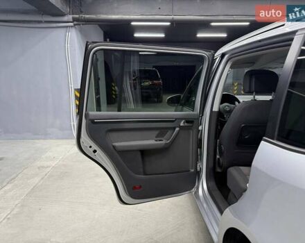 Серый Фольксваген Туран, объемом двигателя 0 л и пробегом 241 тыс. км за 12300 $, фото 16 на Automoto.ua